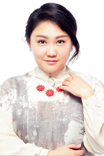 端盘子的姑娘介绍,端盘子的姑娘李苒苒演的是谁 - 电视吧